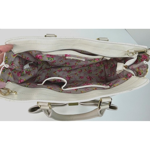 Betsey Johnson‎ XoX Satchel Tote Laptop Large Bag White Big Bow Spring Girl Boss - Picture 1 of 11